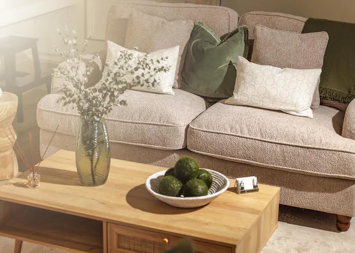 Ocean City Stylish Ground Flat